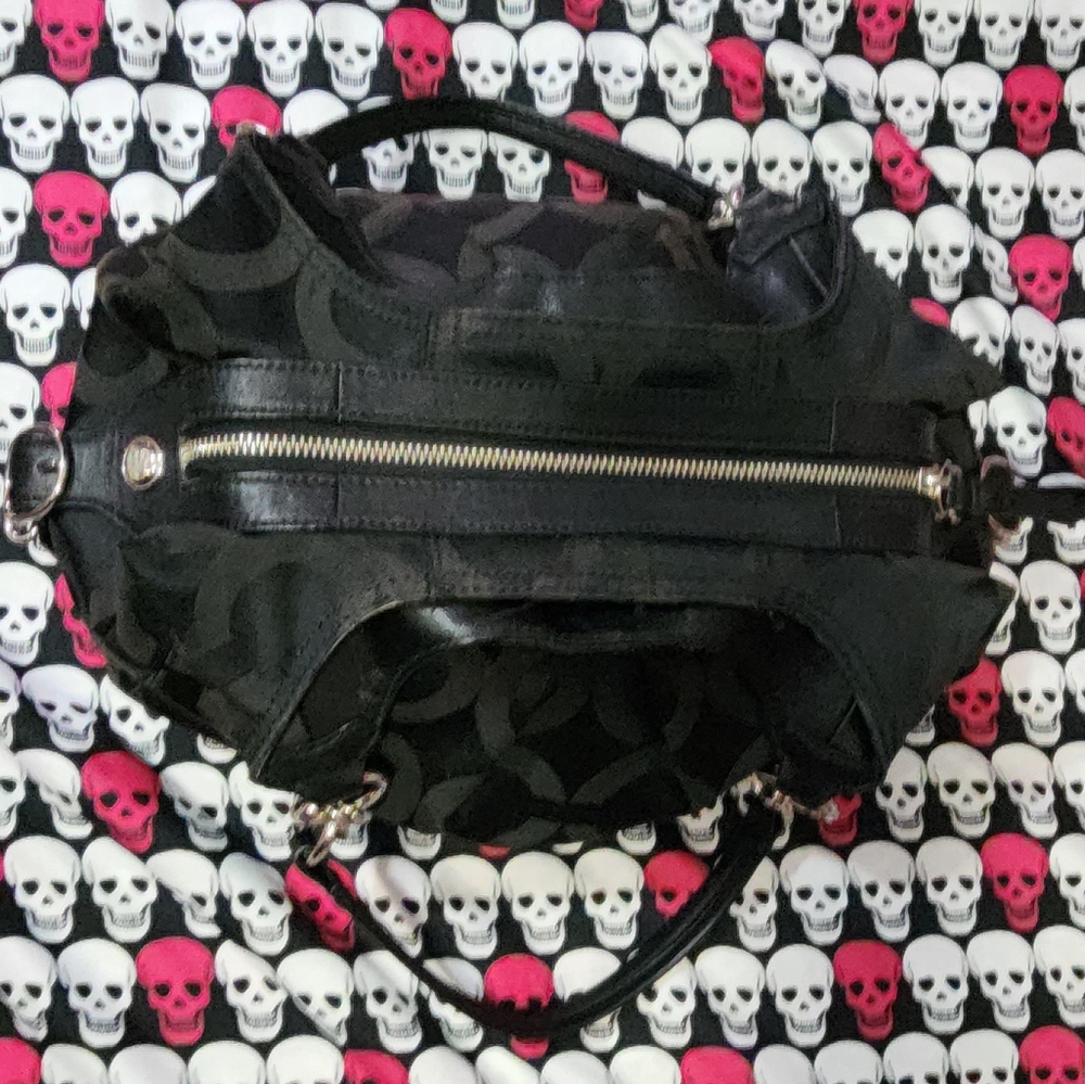 Rare Coach Maggie Purse - Picture 6 of 11